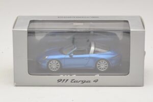 Porsche 911 991 Targa Sinine Metallik Minichamps 1:43 WAP0200350E Metall - pilt 4/4