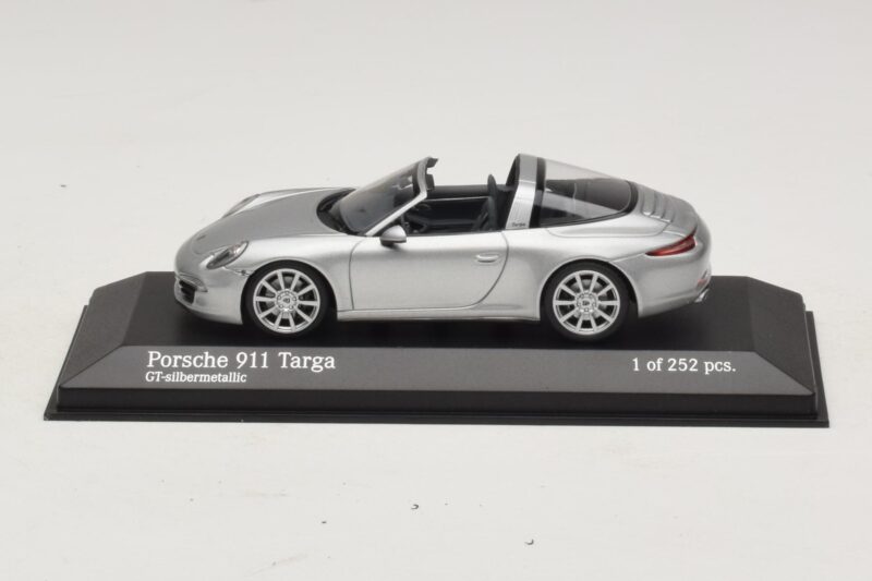 Porsche 911 991 Targa Hõbedane Minichamps 1:43 410062442 Metall