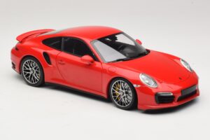 Porsche 911 991 Turbo S Punane Minichamps 1:18 110062320 Metall - pilt 6/8
