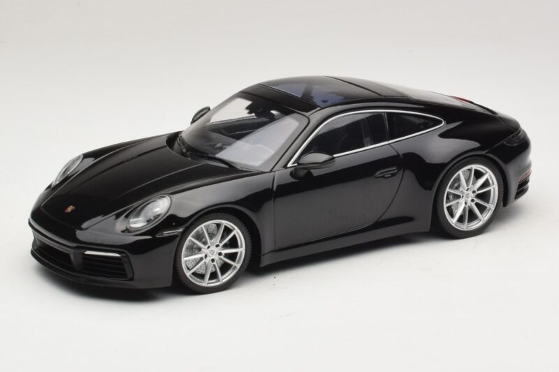 Porsche 911 992 Carrera 4S Must Minichamps 1:18 Porsche 911 992 Carrera 4S Must Minichamps 1:18 WAP0211120R992 Metall