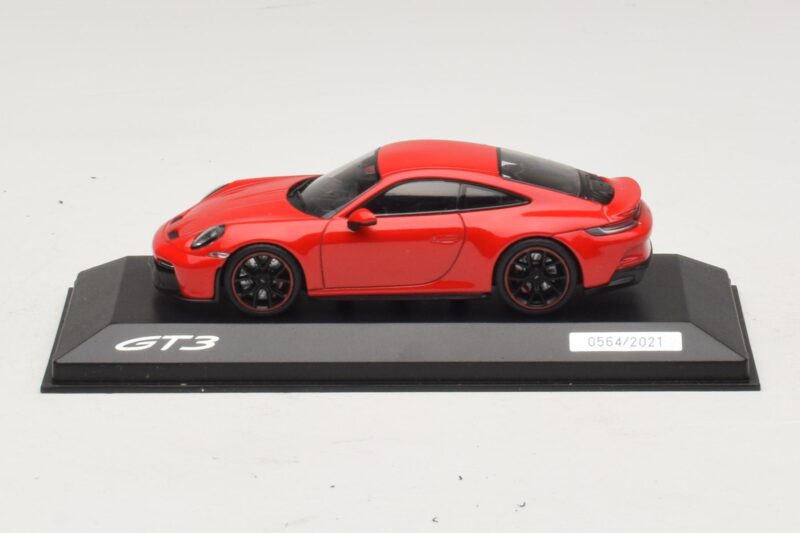 Porsche 911 992 GT3 Touring Punane Minichamps 1:43 WAP02012617-R1 Metall