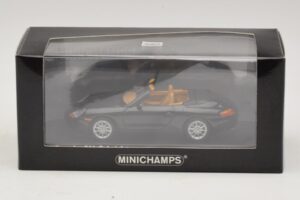 Porsche 911 996 Kabriolett Must Metallik Minichamps 1:43 400061090 Metall - pilt 4/4