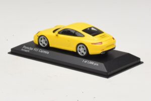 Porsche 911 996 Kollane Minichamps 1:43 400061182 Metall - pilt 3/4
