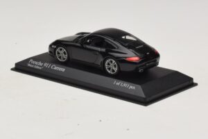 Porsche 911 997 Carrera Black Edition Minichamps 1:43 400066425 Metall - pilt 3/4