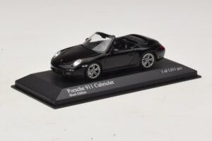 Porsche 911 997 Carrera Kabriolett Black Edition Minichamps 1:43 400066434 Metall - pilt 2/4