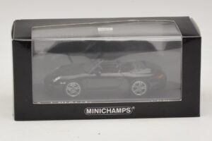 Porsche 911 997 Carrera Kabriolett Black Edition Minichamps 1:43 400066434 Metall - pilt 4/4