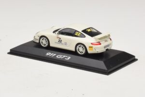 Porsche 911 997 GT3 #22 Valge Minichamps 1:43 WAP020102016 Metall - pilt 3/4