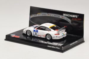 Porsche 911 997 GT3 RS #11 24 Hours Nurburgring 2010 Minichamps 1:43 437106711 Metall - pilt 3/5