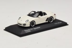 Porsche 911 997 Speedster Valge Minichamps 1:43 400069531 Metall - pilt 2/4