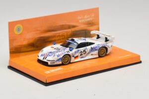 Porsche 911 GT1 #25 B. Wollek / T. Boutsen / H-J. Stuck 24 Hours of Le Mans 1996 Minichamps 1:43 403966625 Metall - pilt 2/5