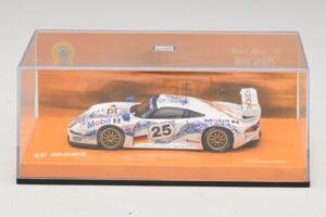 Porsche 911 GT1 #25 B. Wollek / T. Boutsen / H-J. Stuck 24 Hours of Le Mans 1996 Minichamps 1:43 403966625 Metall - pilt 4/5