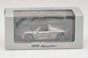 Porsche 918 Spyder Hall Metallik Minichamps 1:43 WAP0201000E Metall - pilt 4/4