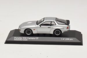 Porsche 924 Carrera GT Hõbe Minichamps 1:43 400066121 Metall