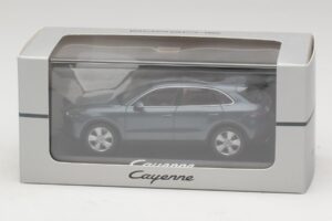Porsche Cayenne E3 Blue Metallic Minichamps 1:43 WAP0203110J Metall - pilt 4/4