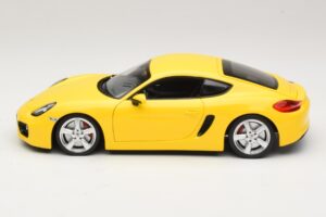 Porsche Cayman 981 Kollane Minichamps 1:18 110062220 Metall - pilt 4/8