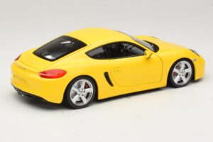 Porsche Cayman 981 Kollane Minichamps 1:18 110062220 Metall - pilt 3/8
