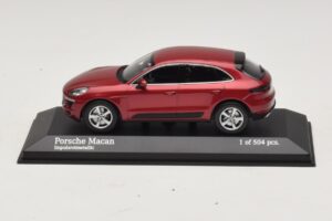 Porsche Macan 95B Punane Metallik Minichamps 1:43 410062600 Metall