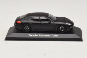 Porsche Panamera 970 Turbo Matt Must Maxichamps 1:43 940062370 Metall