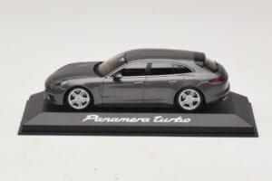 Porsche Panamera 971 Turbo Hall Metallik Minichamps 1:43 WAP0207610H Metall