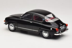 Saab 96 V4 Must MCG 1:18 MCG18063 Metall - pilt 5/6