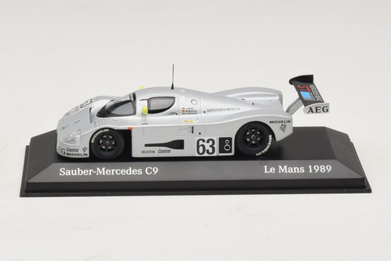 Sauber Mercedes C9 #63 J. Mass / M. Reuter / S. Dickens Winners 24 Hours of Le Mans 1989 Minichamps 1:43 B66041033 Metall
