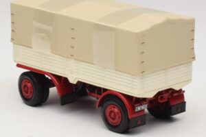 Veoauto Haagis Present Valge Punane Minichamps 1:43 439159096 Metall - pilt 5/6