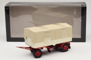 Veoauto Haagis Present Valge Punane Minichamps 1:43 439159096 Metall - pilt 6/6