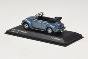 Volkswagen 1302 Kabriolett Sinine Metallik Minichamps 1:43 430055042 Metall - pilt 3/4