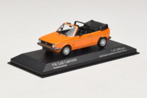 Volkswagen Golf Mk1 Kabriolett Oranž Minichamps 1:43 400055131 Metall - pilt 2/4