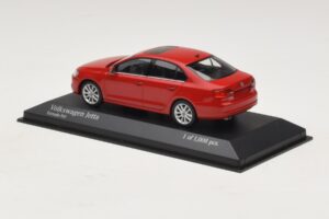 Volkswagen Jetta Mk6 Punane Minichamps 1:43 400059001 Metall - pilt 3/4