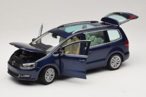 Volkswagen Sharan Blue Metallic Minichamps 1:18 110051000 Metall - pilt 2/8