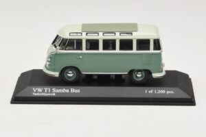 Volkswagen T1 Samba Bus Türkiissinine Valge Minichamps 1:43 430052306 Metall