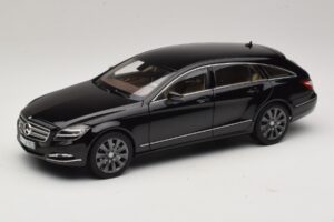 Mercedes CLS Shooting Brake X218 Obsidian Black Metallic Norev 1:18 183944 Metall