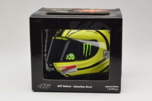 AGV Kiiver V. Rossi MotoGP Valencia Test 2009 Minichamps 1:2 327100066 Metall - pilt 7/7