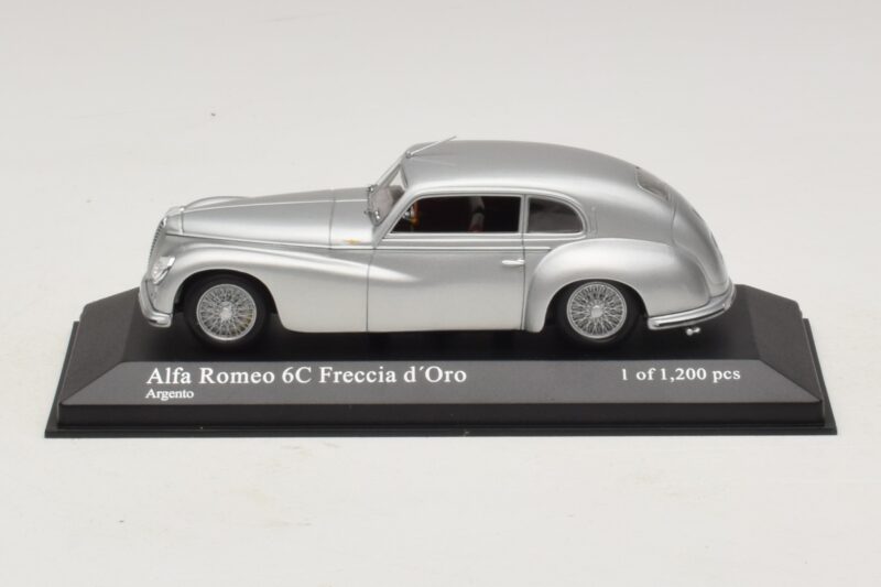Alfa Romeo 6C 2500 Freccia d'Oro Hõbedane Minichamps 1:43 Alfa Romeo 6C 2500 Freccia d'Oro Hõbedane Minichamps 1:43 400120480 Metall