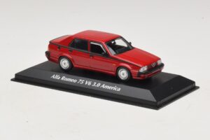 Alfa Romeo 75 V6 3.0 America Punane Maxichamps 1:43 940120461 Metall - pilt 3/5