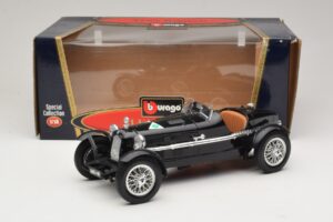 Alfa Romeo 8C Monza Must Bburago 1:18 3014-P1 Metall - pilt 6/6