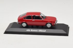 Alfa Romeo Alfasud Punane Maxichamps 1:43 940120100 Metall