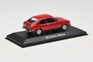 Alfa Romeo Alfasud Punane Maxichamps 1:43 940120100 Metall - pilt 2/5