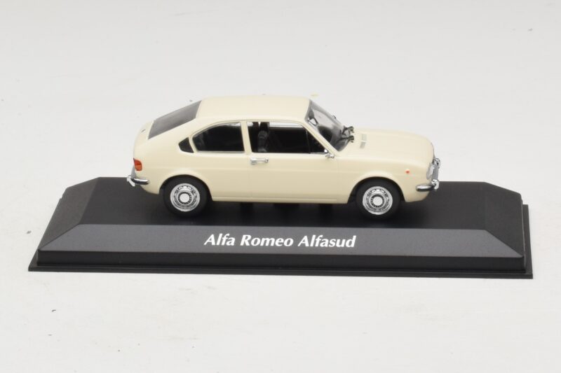 Alfa Romeo Alfasud Valge Maxichamps 1:43 940120101 Metall