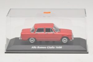 Alfa Romeo Giulia 1600 Punane Maxichamps 1:43 940120901 Metall - pilt 4/5