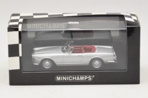 Alfa Romeo Spider 916 3.2 V6 24V Hõbedane Minichamps 1:43 400120330 Metall - pilt 4/5