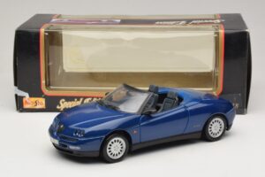 Alfa Romeo Spider 916 Sinine Maisto 1:18 31831 Metall - pilt 8/8
