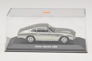 Aston Martin DBS Hõbe Maxichamps 1:43 940137600 Metall - pilt 4/5