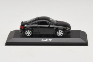 Audi TT 8N Must Maxichamps 1:43 940017221 Metall
