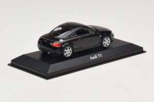Audi TT 8N Must Maxichamps 1:43 940017221 Metall - pilt 2/5