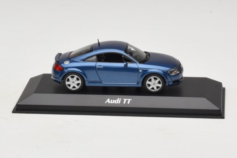 Audi TT 8N Sinine Metallik Maxichamps 1:43 940017220 Metall