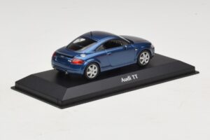 Audi TT 8N Sinine Metallik Maxichamps 1:43 940017220 Metall - pilt 2/5