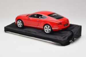 Bentley Continental GT Oranž Minichamps 1:18 100139922-P1 Metall - pilt 7/8