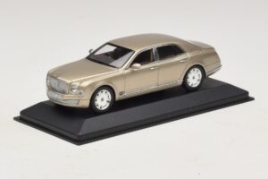 Bentley Mulsanne Kuldne Metallik Minichamps 1:43 40433 Metall - pilt 2/5